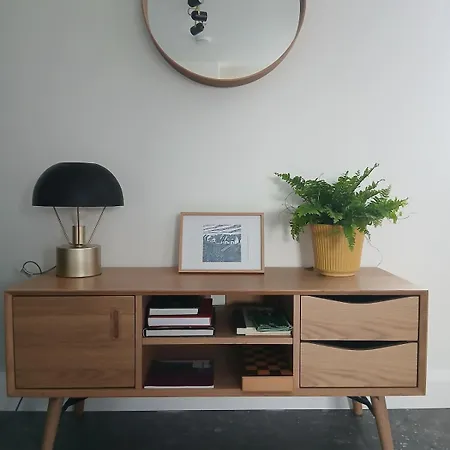 - The Horizon House Apartman *